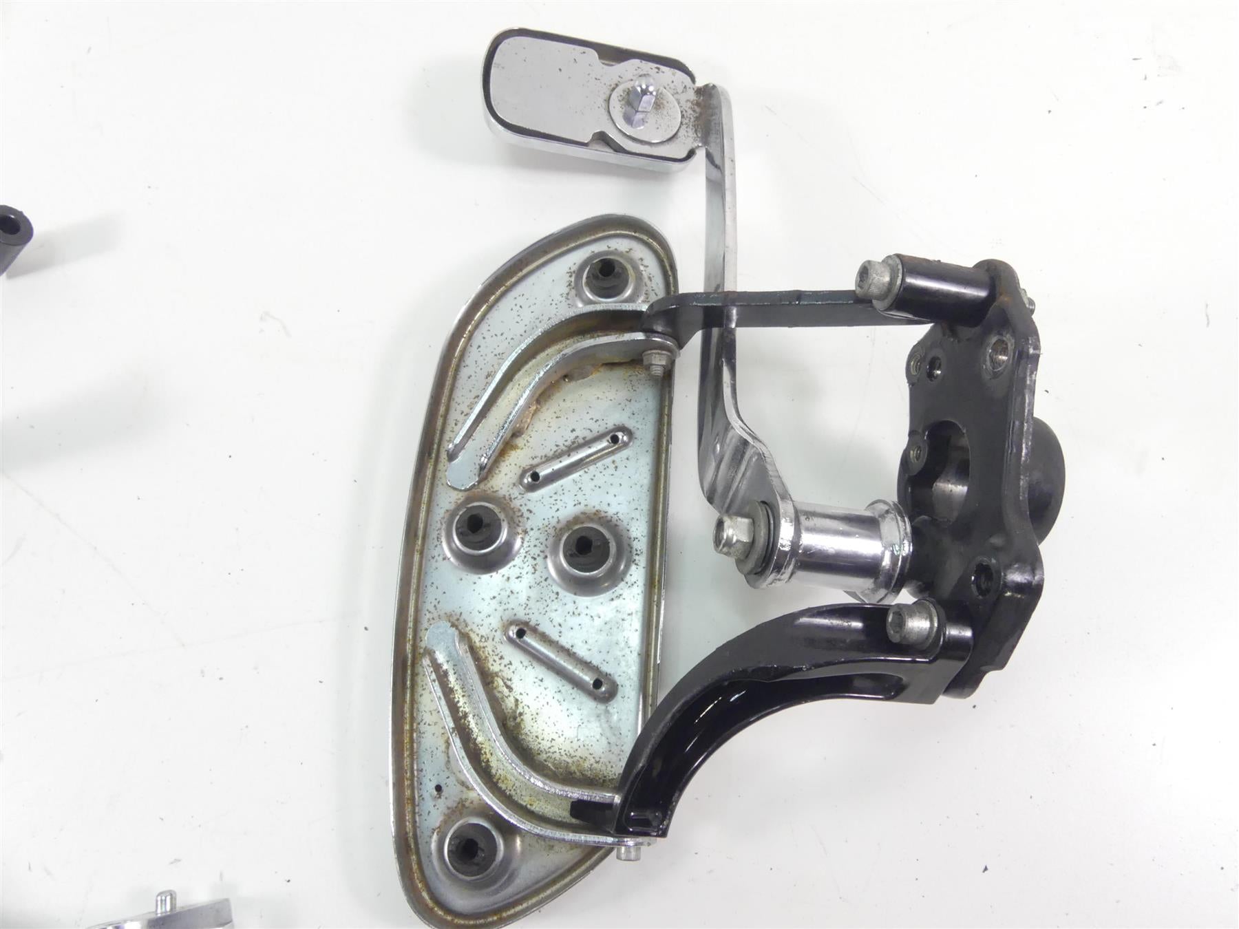 2013 Harley Touring FLTRX Road Glide Front Floorboards & Rear Footpegs 50518-09 {{ shop.shopifyCountryName }} - Mototech271