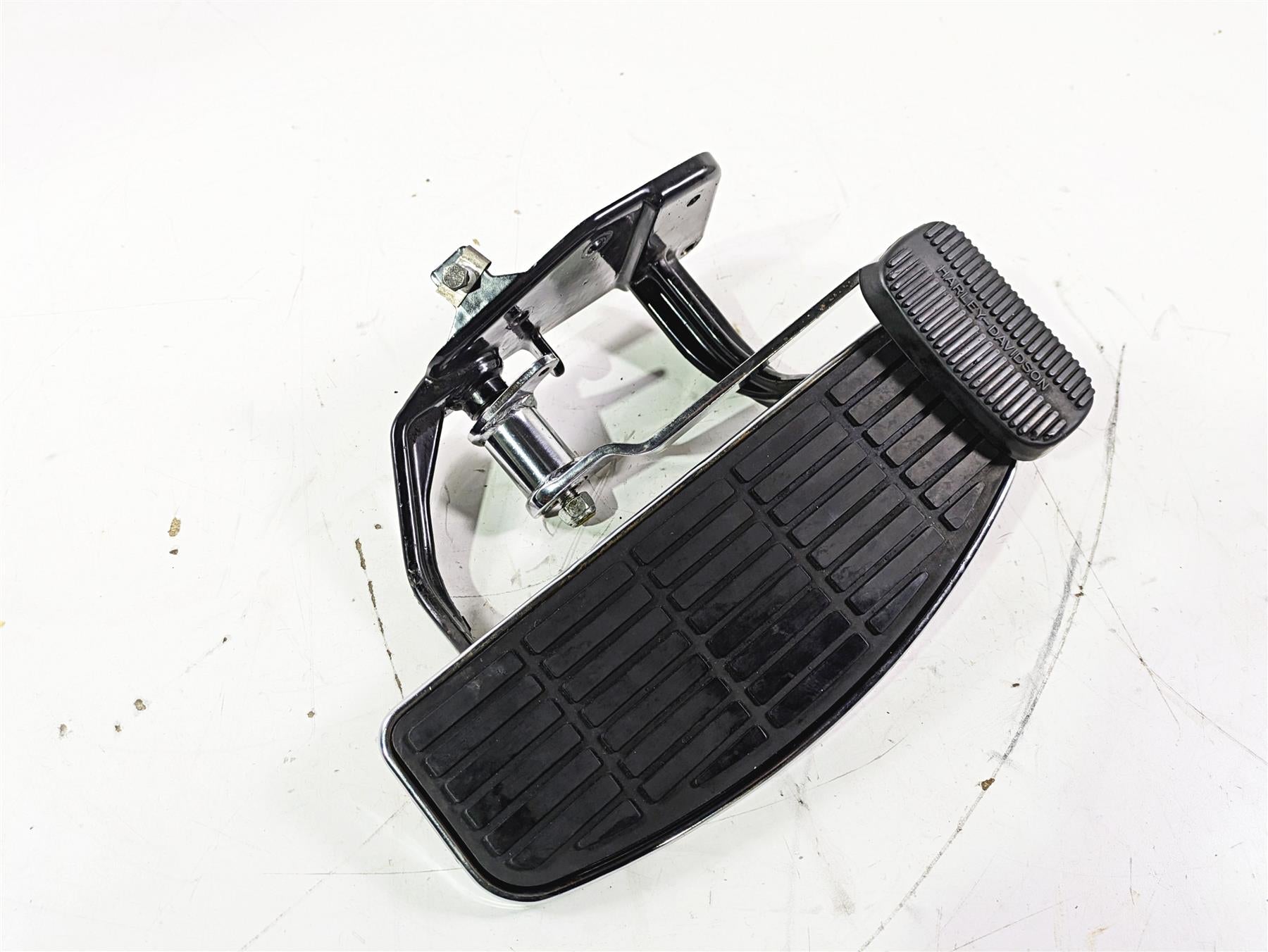 1992 Harley FLSTC Softail Heritage Right Floor Board Brake Pedal Set 42431-87 {{ shop.shopifyCountryName }} - Mototech271