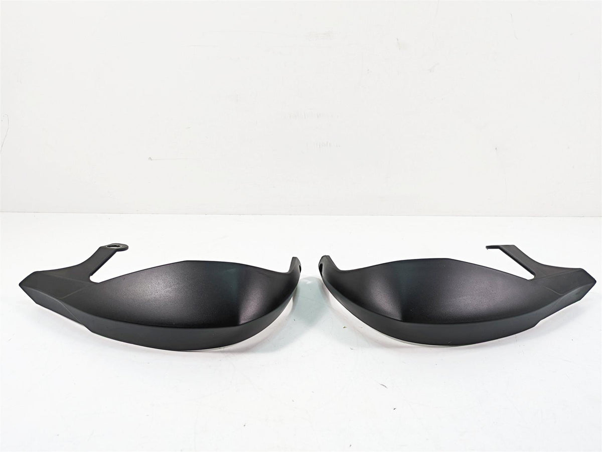 2020 Moto Guzzi V85 TT Adventure Hand Protection Guard Set 856855 2B005927 {{ shop.shopifyCountryName }} - Mototech271