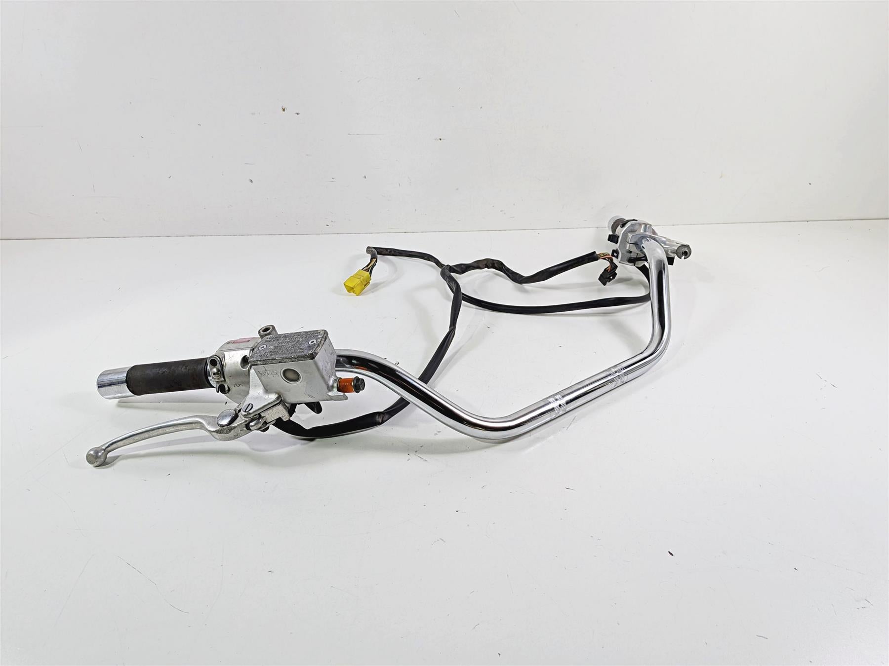 2006 Suzuki VL800 C50 Boulevard Handlebar Control Switch Brake Pump 56111-41F00 {{ shop.shopifyCountryName }} - Mototech271
