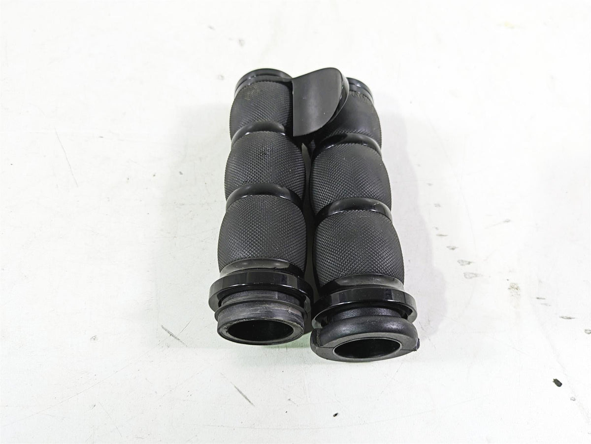 2017 Harley Touring FLTRXS Road Glide Avon Air Cushion Hand Grips AIR-90-AN-B-FL {{ shop.shopifyCountryName }} - Mototech271