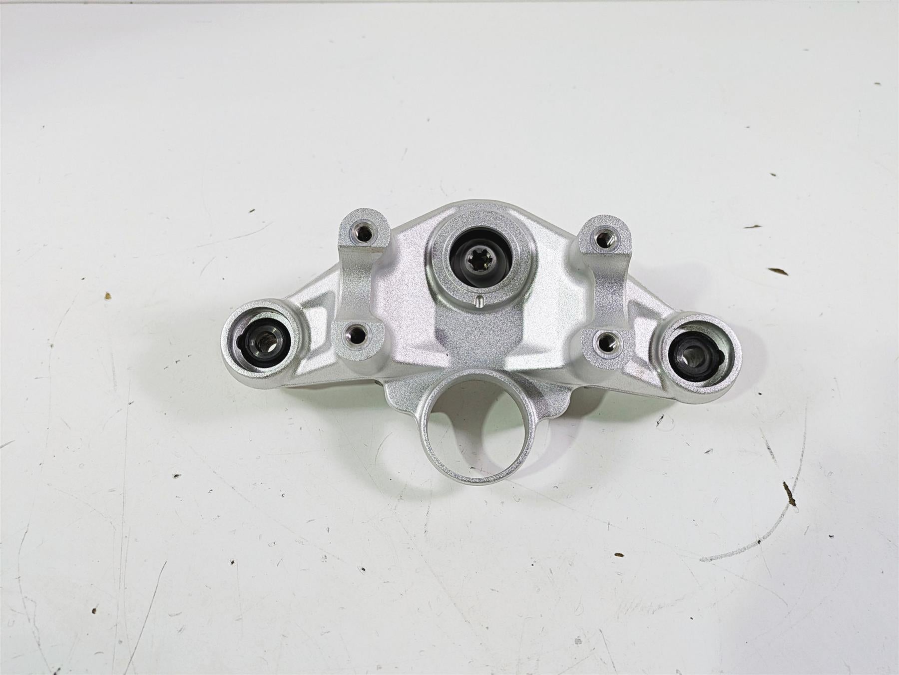 2018  BMW R1200GS GSW K50 Upper Triple Tree Steering Clamp 31428555849 | Mototech271