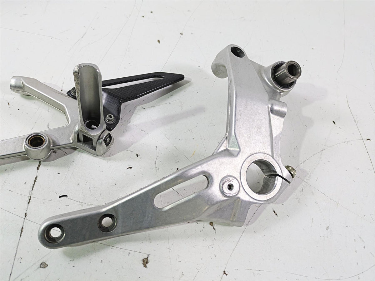 2015 Ducati Panigale 1299 S Left Footpeg & Frame Holder 8291E061AA 82424631AA {{ shop.shopifyCountryName }} - Mototech271