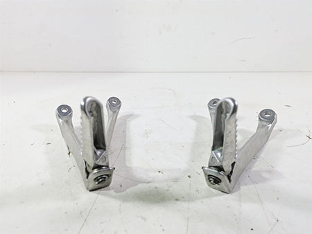 2008 Honda CBR1000RR SC59 Rear Passenger Footpeg Set 50750-MFL-000 50760-MFL-000 {{ shop.shopifyCountryName }} - Mototech271