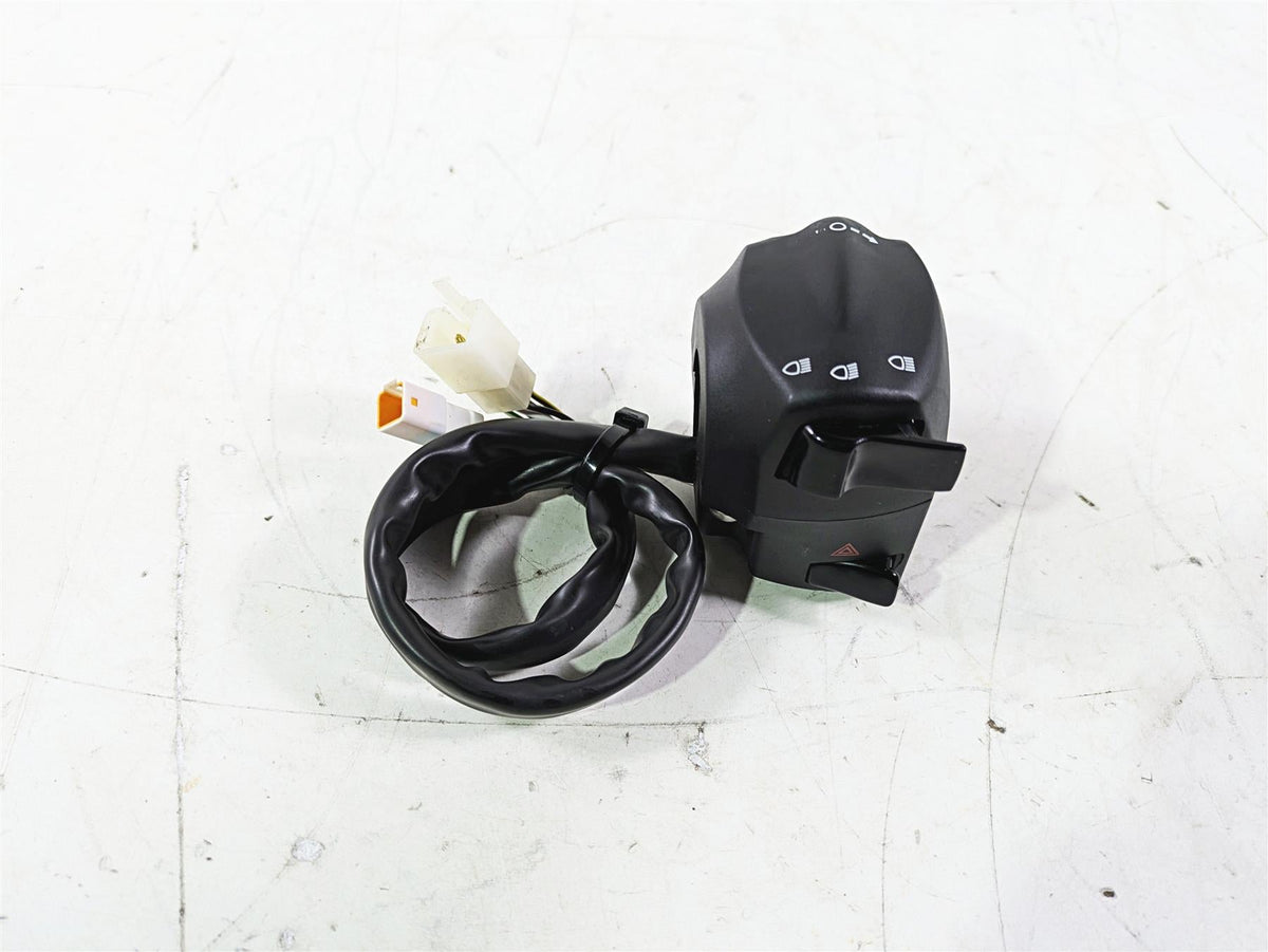 2022 MV Agusta F3 800 Rosso Left Hand Control Switch Light Blinker 8A00B9497 {{ shop.shopifyCountryName }} - Mototech271