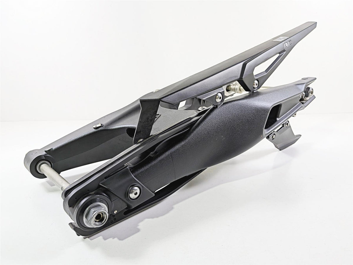 2022 Triumph Tiger 900 GT Pro Rear Swingarm Swing Arm & Axle T2050983 {{ shop.shopifyCountryName }} - Mototech271