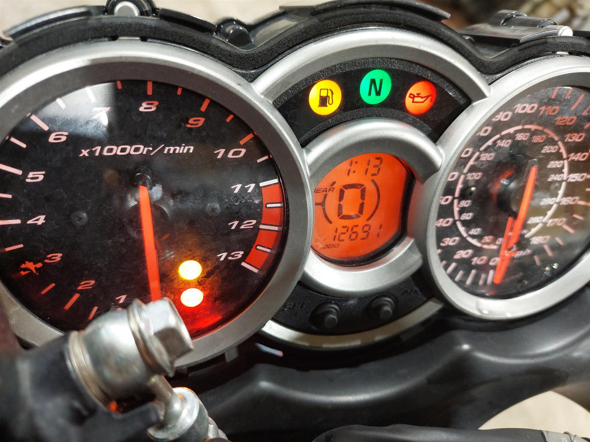 2020 Suzuki GSX1300 R Hayabusa Speedometer Gauges - 12K - Read 34120-15H30 {{ shop.shopifyCountryName }} - Mototech271
