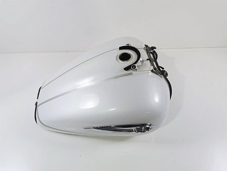 2006 Yamaha XVZ1300 Royal Star Fuel Gas Petrol Tank White 1D6-Y2410-10-05 {{ shop.shopifyCountryName }} - Mototech271
