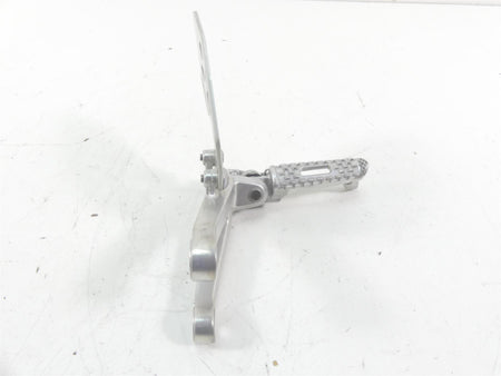 2021 Honda CBR600RR Front Left Rider Driver Footpeg Foot Peg 50700-MFJ-D00 {{ shop.shopifyCountryName }} - Mototech271