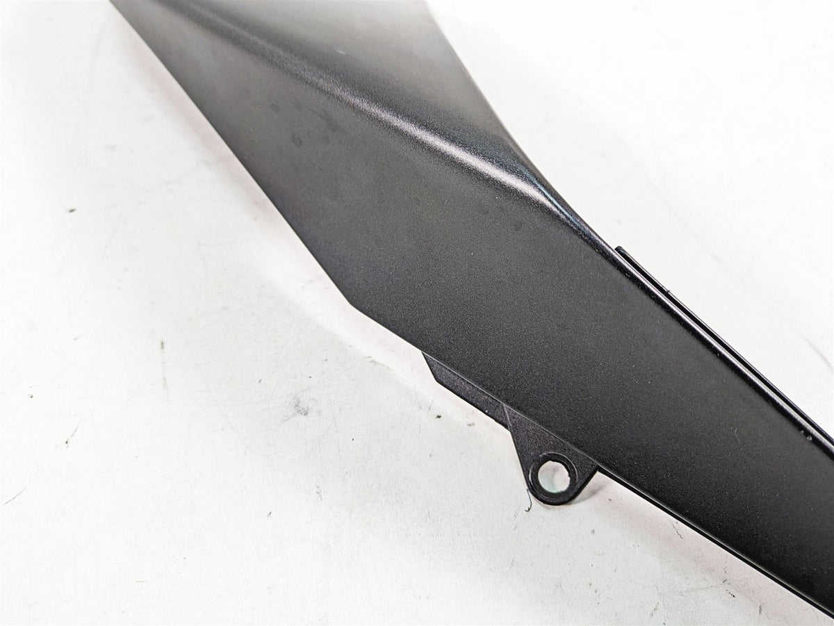 2021 Aprilia RS660 Right Tail Cover Fairing Cowl - Read 2B006647 {{ shop.shopifyCountryName }} - Mototech271