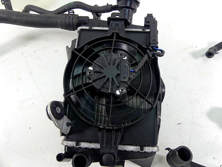 2015 BMW R1200GS GSW K50 Right Radiator + Reservoir Fan & Cover Set 17118546416 {{ shop.shopifyCountryName }} - Mototech271