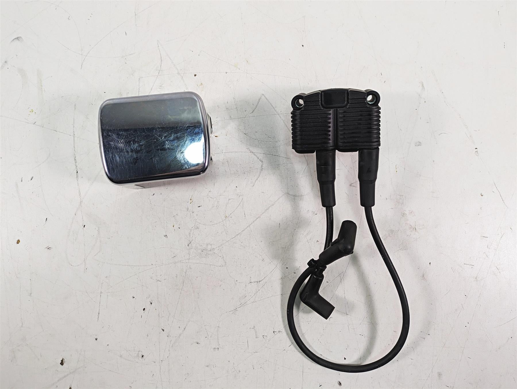 2000 Harley FXSTS Softail Springer Ignition Coil Wires Plug Set 31655-99 {{ shop.shopifyCountryName }} - Mototech271