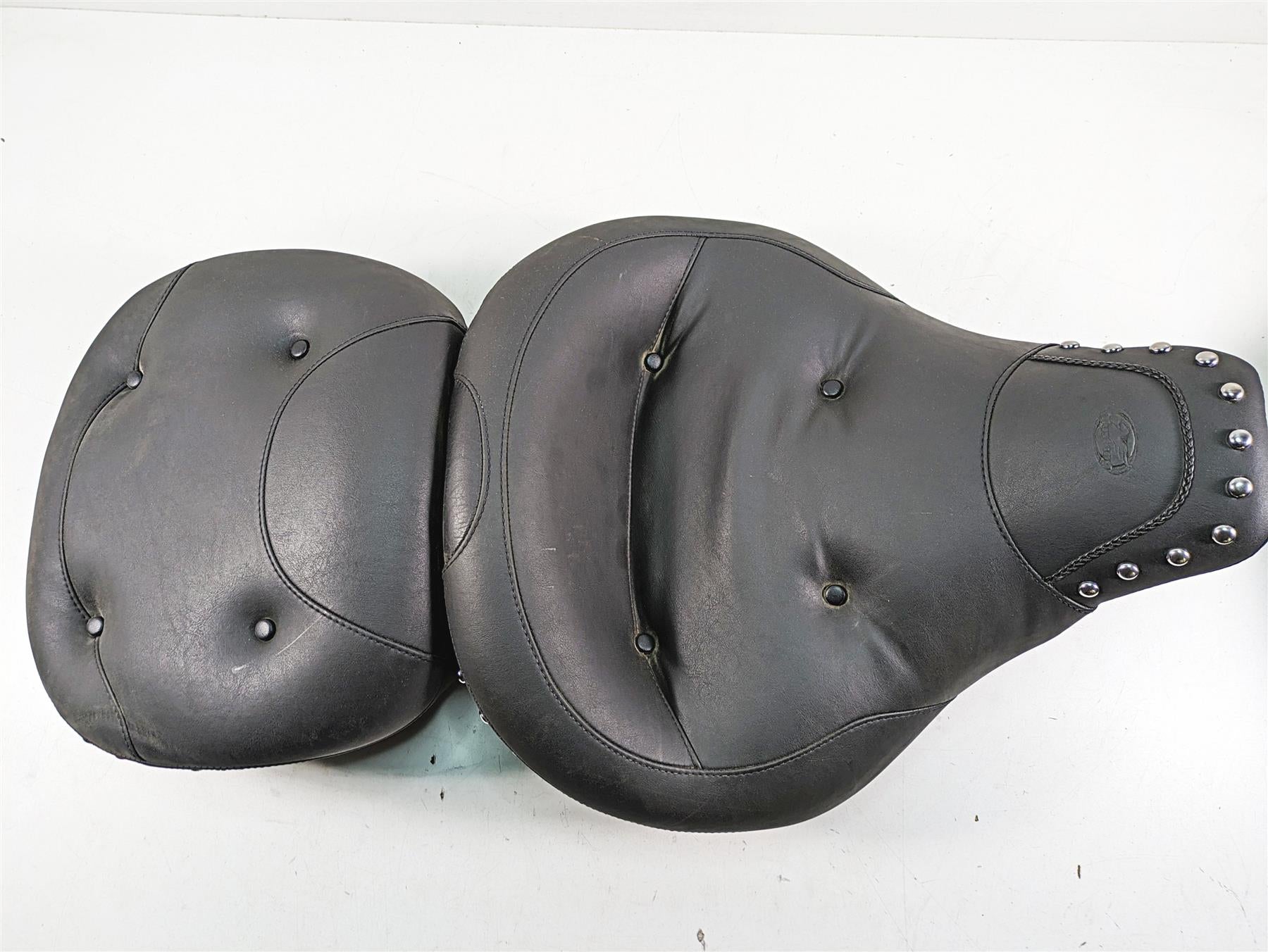 1999 Harley Touring FLHTC Electra Glide Seat Saddle Mustang Wide Studded 76652 {{ shop.shopifyCountryName }} - Mototech271