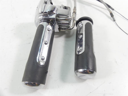 2007 Harley Touring FLHR SE CVO Road King Right Start Control Switch 71684-06A {{ shop.shopifyCountryName }} - Mototech271