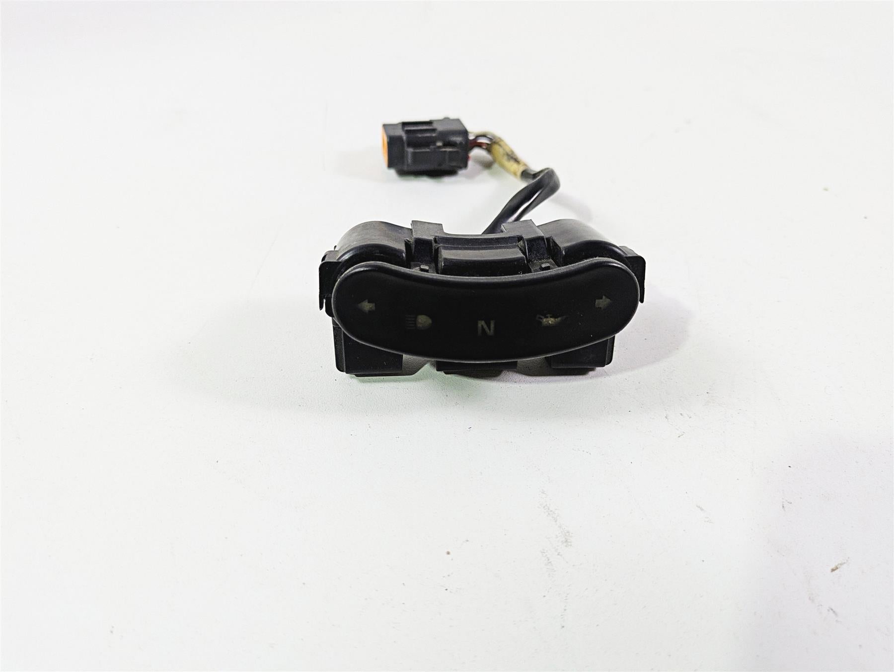 2004 Harley Softail FXSTDI Deuce Indicator Instrument Lights 68892-00A {{ shop.shopifyCountryName }} - Mototech271