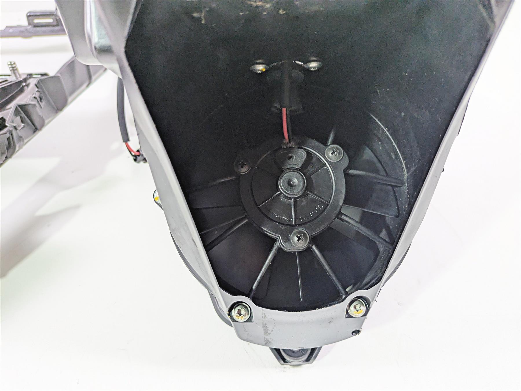 2022 Ducati Streetfighter V2 Radiator Fan & Shroud Cover Set 8292A342A 48412802A {{ shop.shopifyCountryName }} - Mototech271