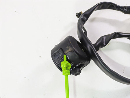 2025 Honda CBR600RR Left Hand Turn Signal Control Switch 35200-MJC-A01 {{ shop.shopifyCountryName }} - Mototech271