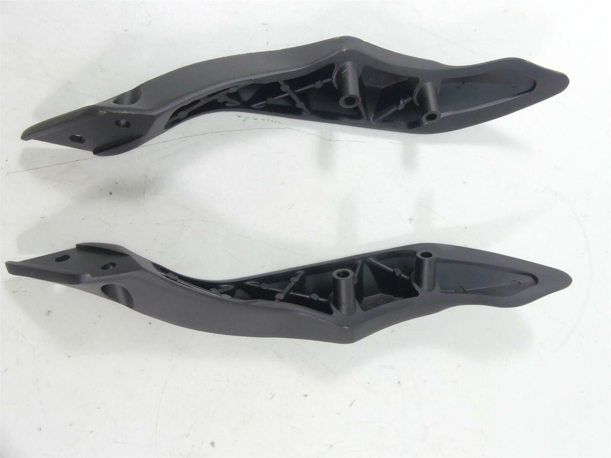 2020 Yamaha VMX17 1700 Rear Fender Struts Support Brackets Set 2S3-2161A-10-00 {{ shop.shopifyCountryName }} - Mototech271