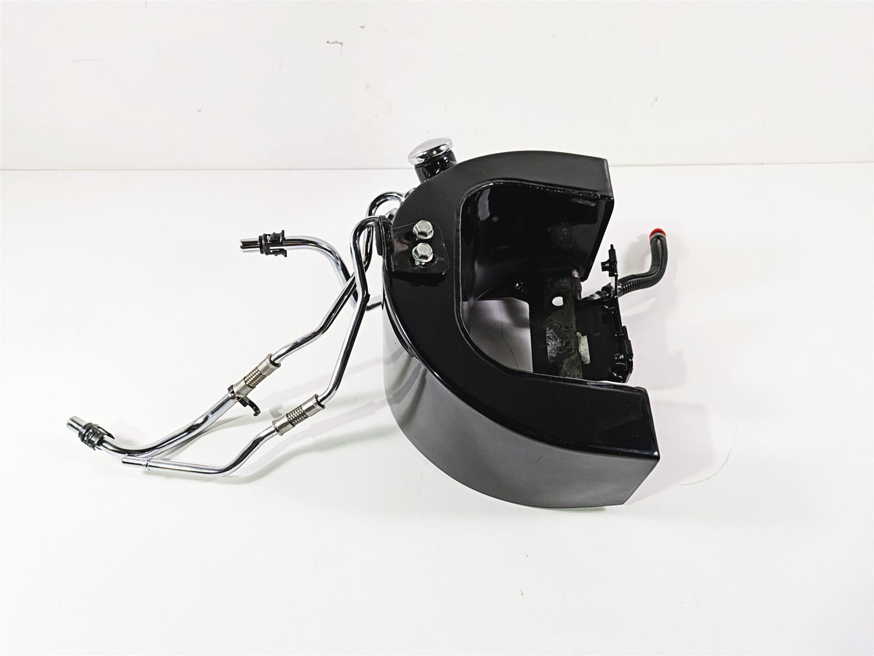 2009 Harley FLSTSB Cross Bones Oil Tank Reservoir & Lines - No Leaks 62507-09DH | Mototech271