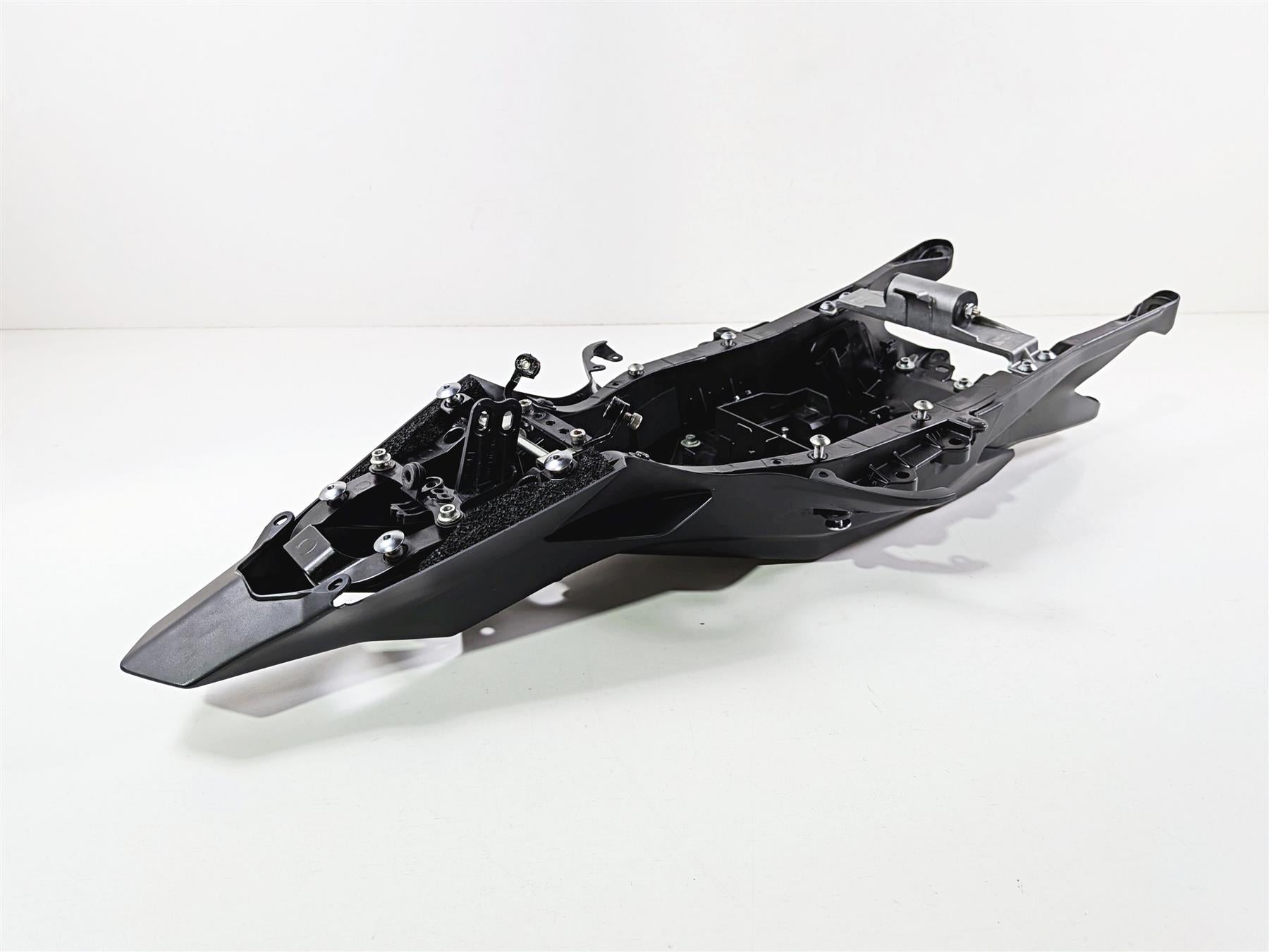 2022 Yamaha YZF R1 R1M RN65 Rear Subframe Sub Frame & Inner Fender