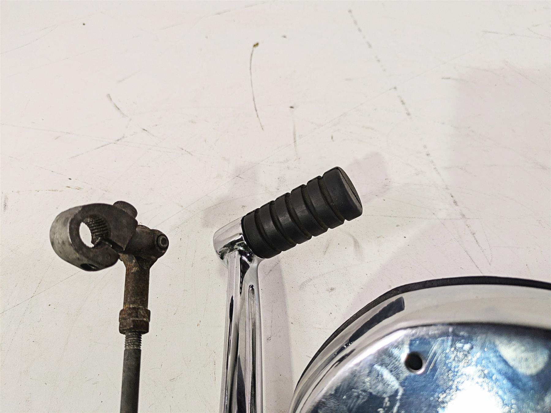 2018 Indian Chieftain Limited Chrome Left Floor Board & Shifter 5138351 5138405 {{ shop.shopifyCountryName }} - Mototech271