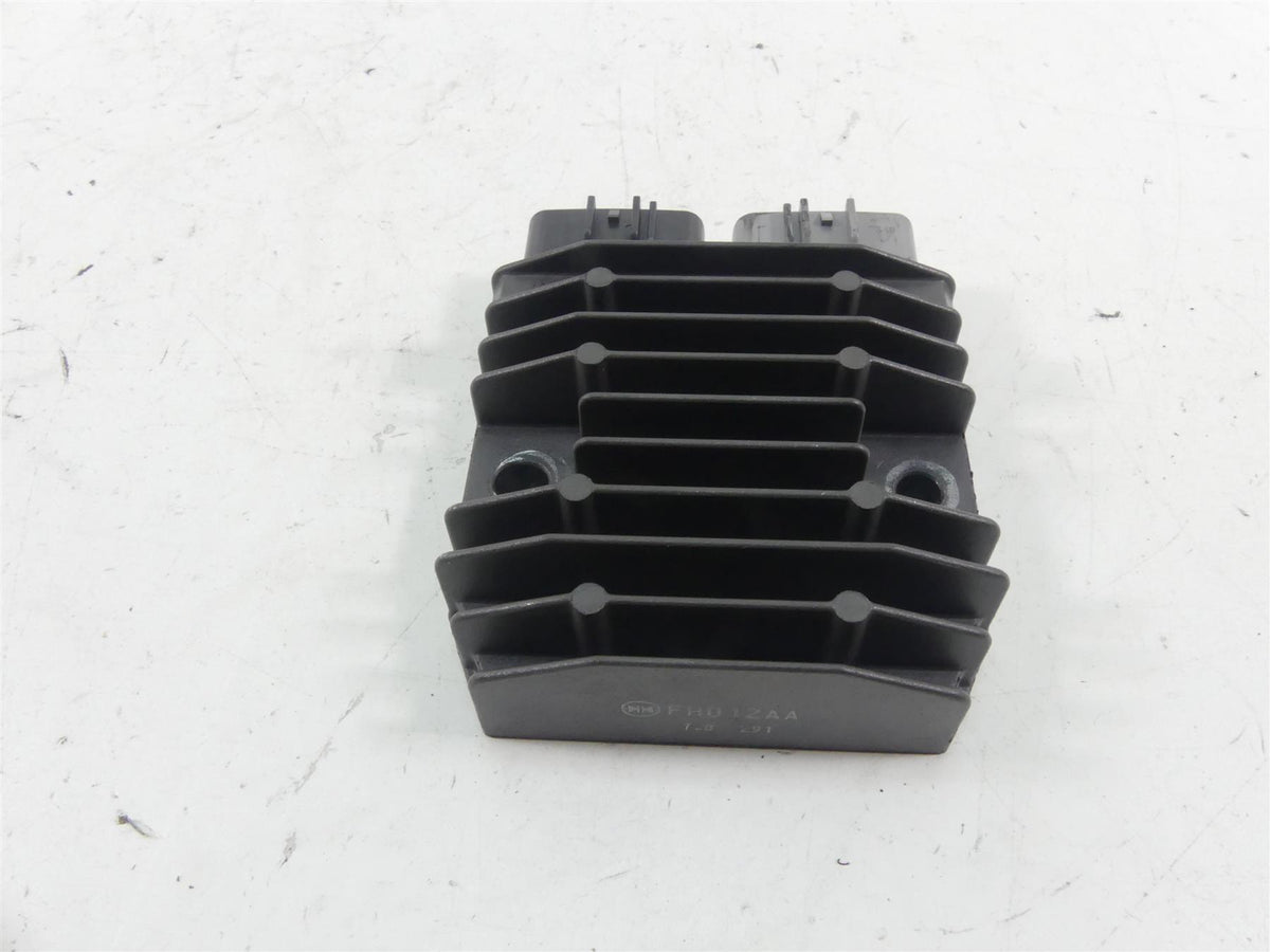 2008 Yamaha FZ1 Fazer Rectifier Voltage Regulator 1D7-81960-00-00 FH012AA {{ shop.shopifyCountryName }} - Mototech271