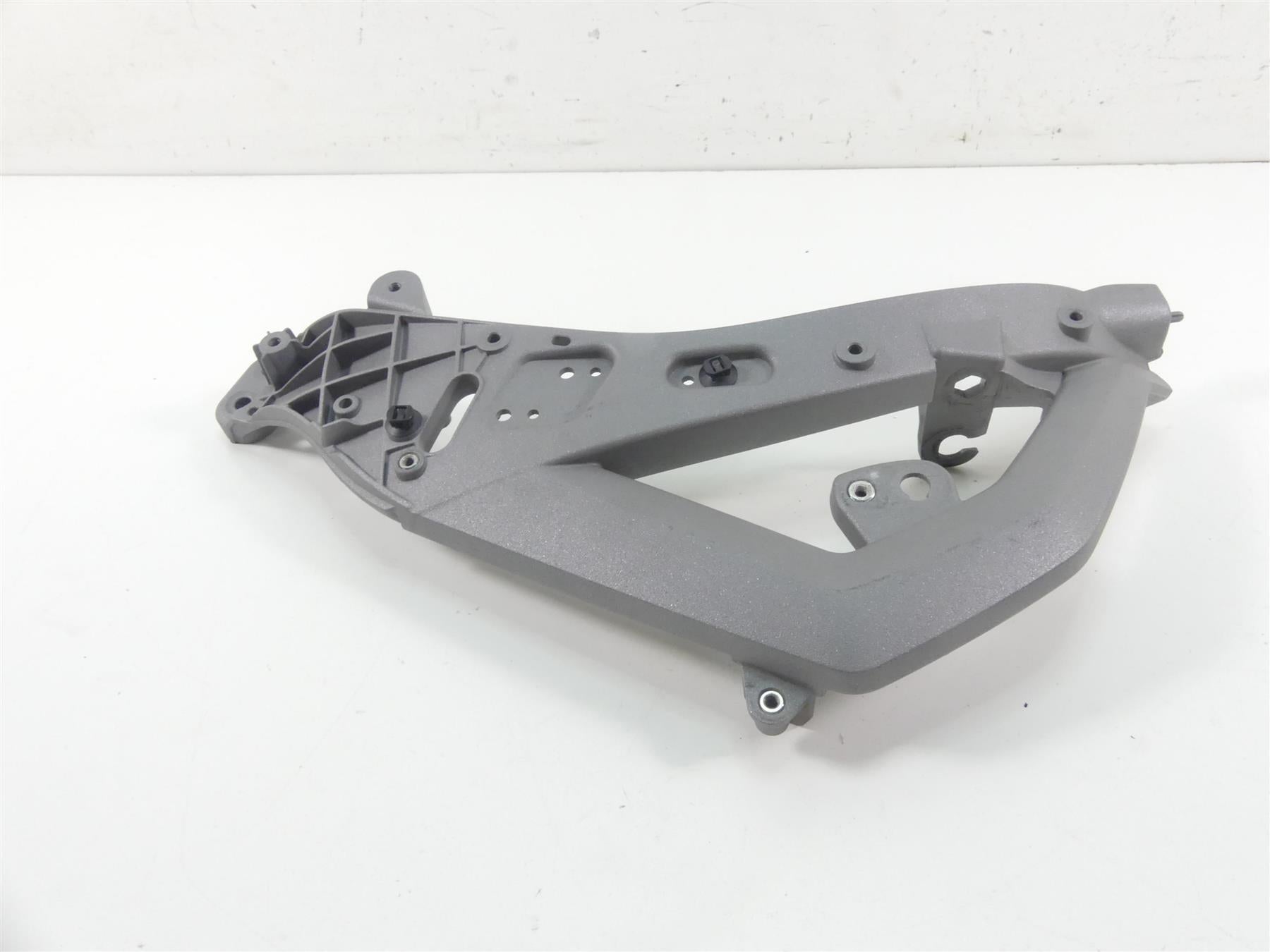 2019 BMW R1250GS K50 Left Side Front Stay Fairing Holder Carrier 46638528673 {{ shop.shopifyCountryName }} - Mototech271