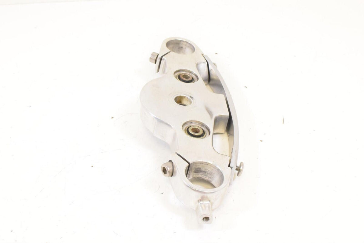 2011 Triumph Rocket 3 III Upper Triple Tree Steering Clamp T2049029 {{ shop.shopifyCountryName }} - Mototech271