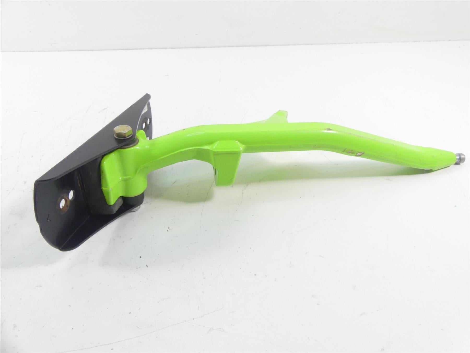 2017 Arctic Mountain Cat M8000 153 Right Knee Control Arm Ski Mount Hub 3703-444