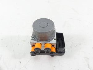 2017 Ducati Hypermotard 939 Abs Brake Pump Pressure Module 54240332B