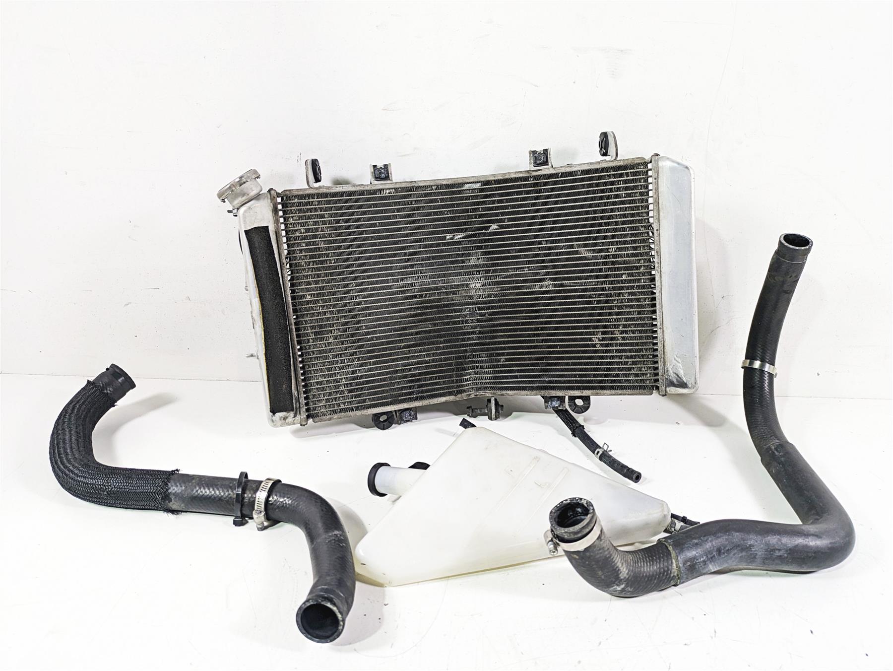 2018 Suzuki GSX1300 R Hayabusa Radiator Fan Reservoir Hoses Set 17710-15H10 {{ shop.shopifyCountryName }} - Mototech271