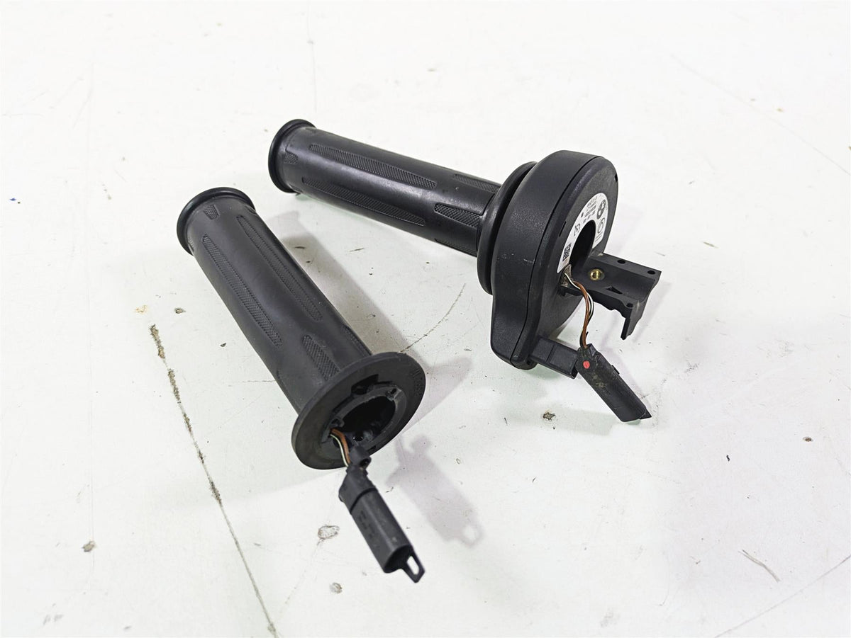 2015 BMW R1200GS Adv K51 Left Right Heated Hand Grip Set Cruise 61318552120 {{ shop.shopifyCountryName }} - Mototech271