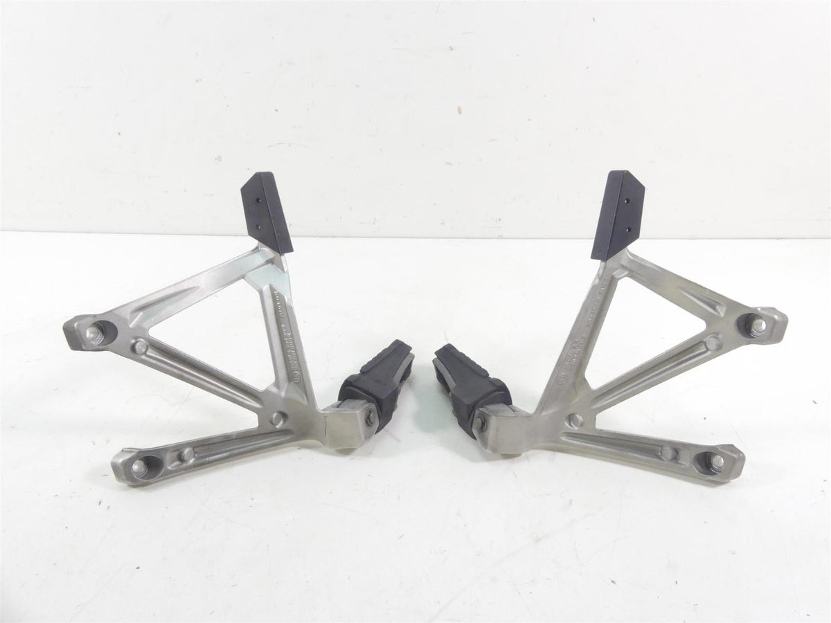 2017 BMW R1200GS GSW K50 Rear Passenger Footpeg Foot Peg Set 46718537907 {{ shop.shopifyCountryName }} - Mototech271
