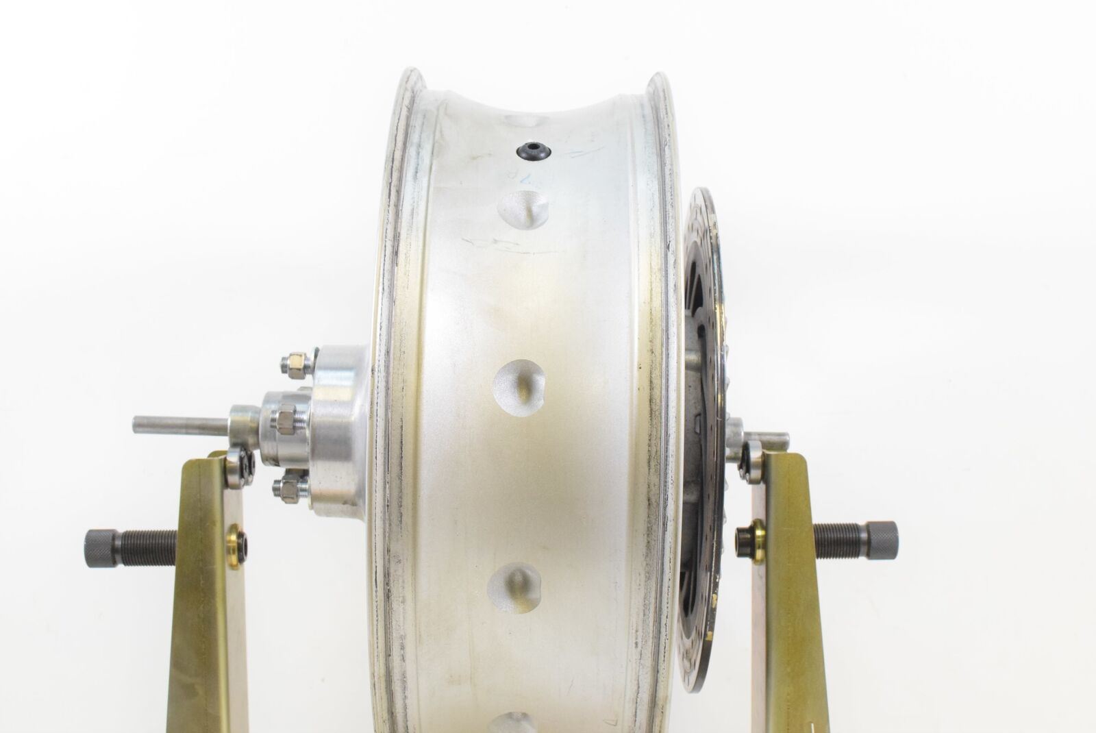 2014 Yamaha XV1900 Stratoliner S Straight Rear Wheel Rim 17x5.5 1D7-25338-10-35 {{ shop.shopifyCountryName }} - Mototech271