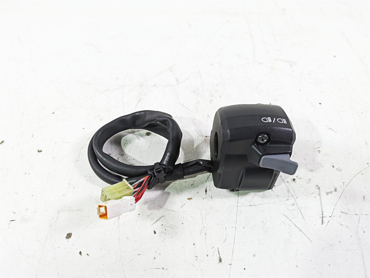2020 Triumph Street Scrambler 900 Left Hand Control Switch T2042241 {{ shop.shopifyCountryName }} - Mototech271