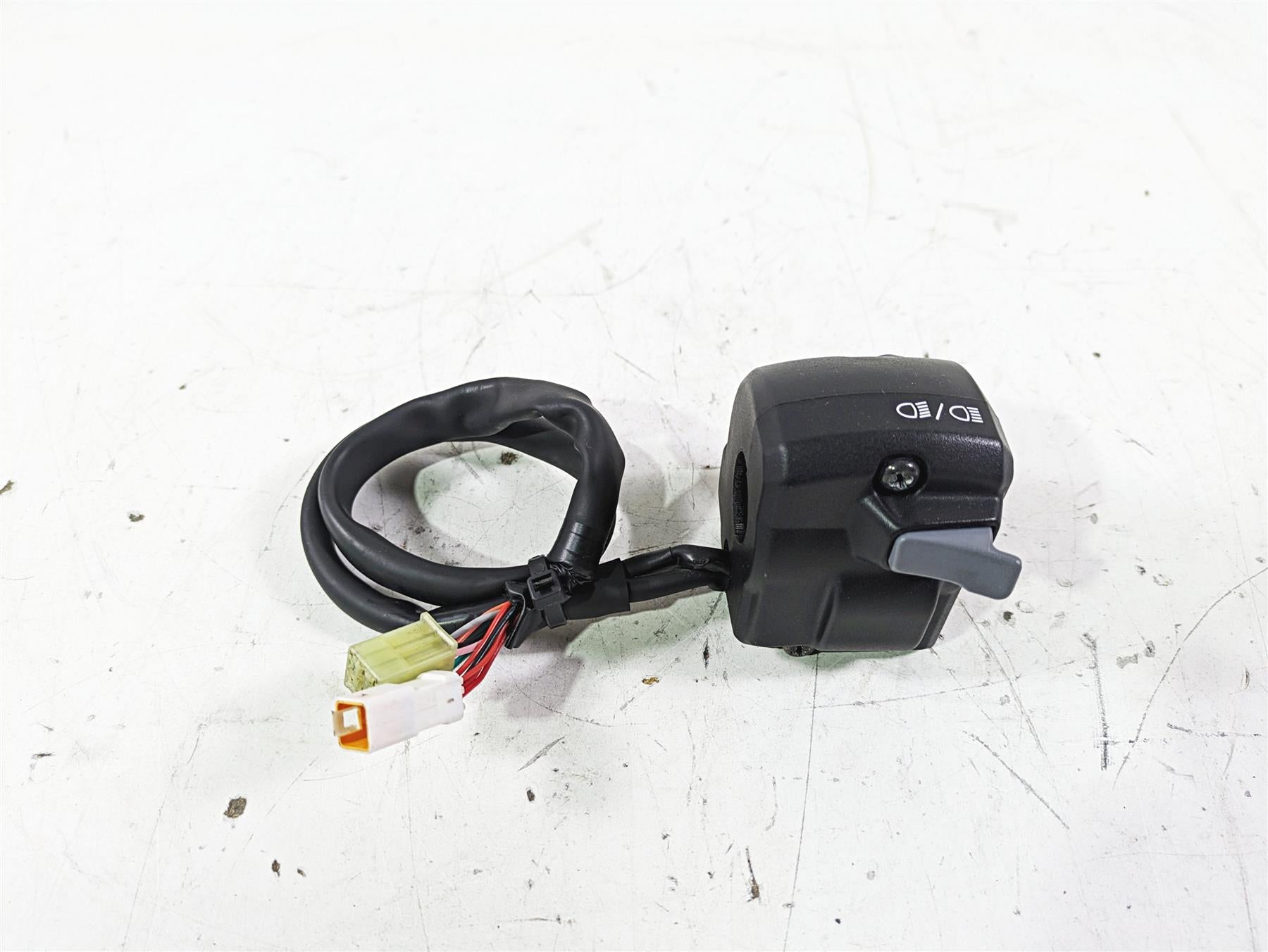 2020 Triumph Street Scrambler 900 Left Hand Control Switch T2042241 {{ shop.shopifyCountryName }} - Mototech271