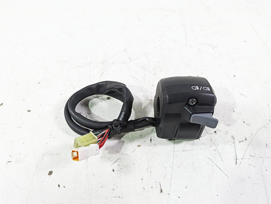 2020 Triumph Street Scrambler 900 Left Hand Control Switch T2042241 {{ shop.shopifyCountryName }} - Mototech271