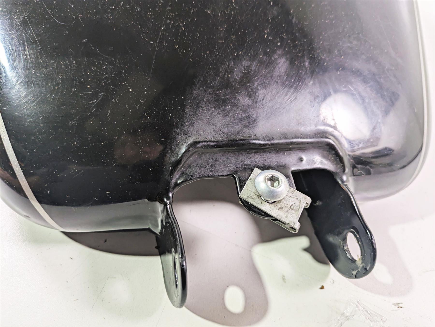 2016 Harley FXDWG Dyna Wide Glide Fuel Gas Petrol Tank - No Dent 61000707 {{ shop.shopifyCountryName }} - Mototech271