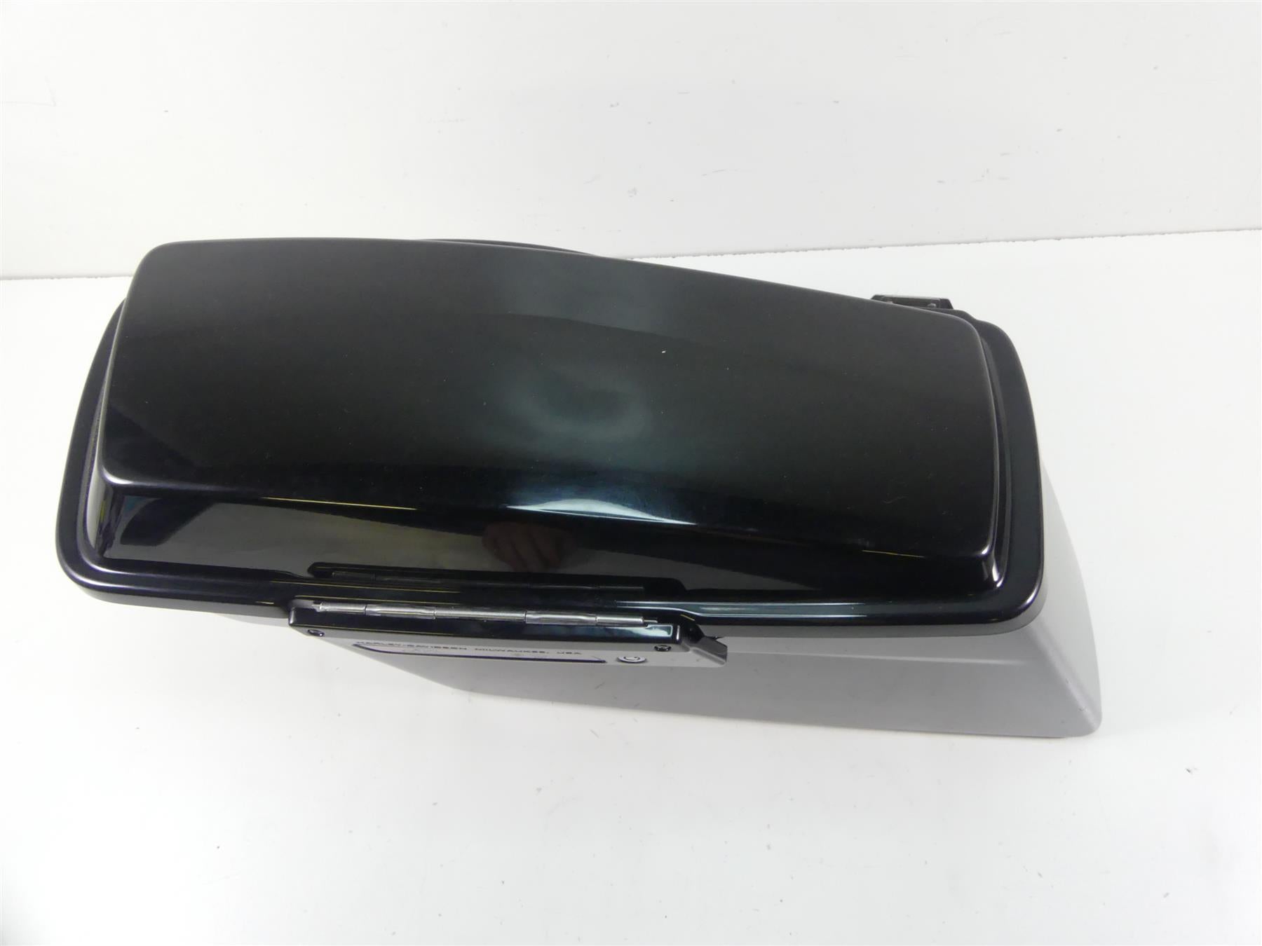 2012 Harley Touring FLHX Street Glide Nice Left Saddlebag Saddle Bag 79091-93 {{ shop.shopifyCountryName }} - Mototech271