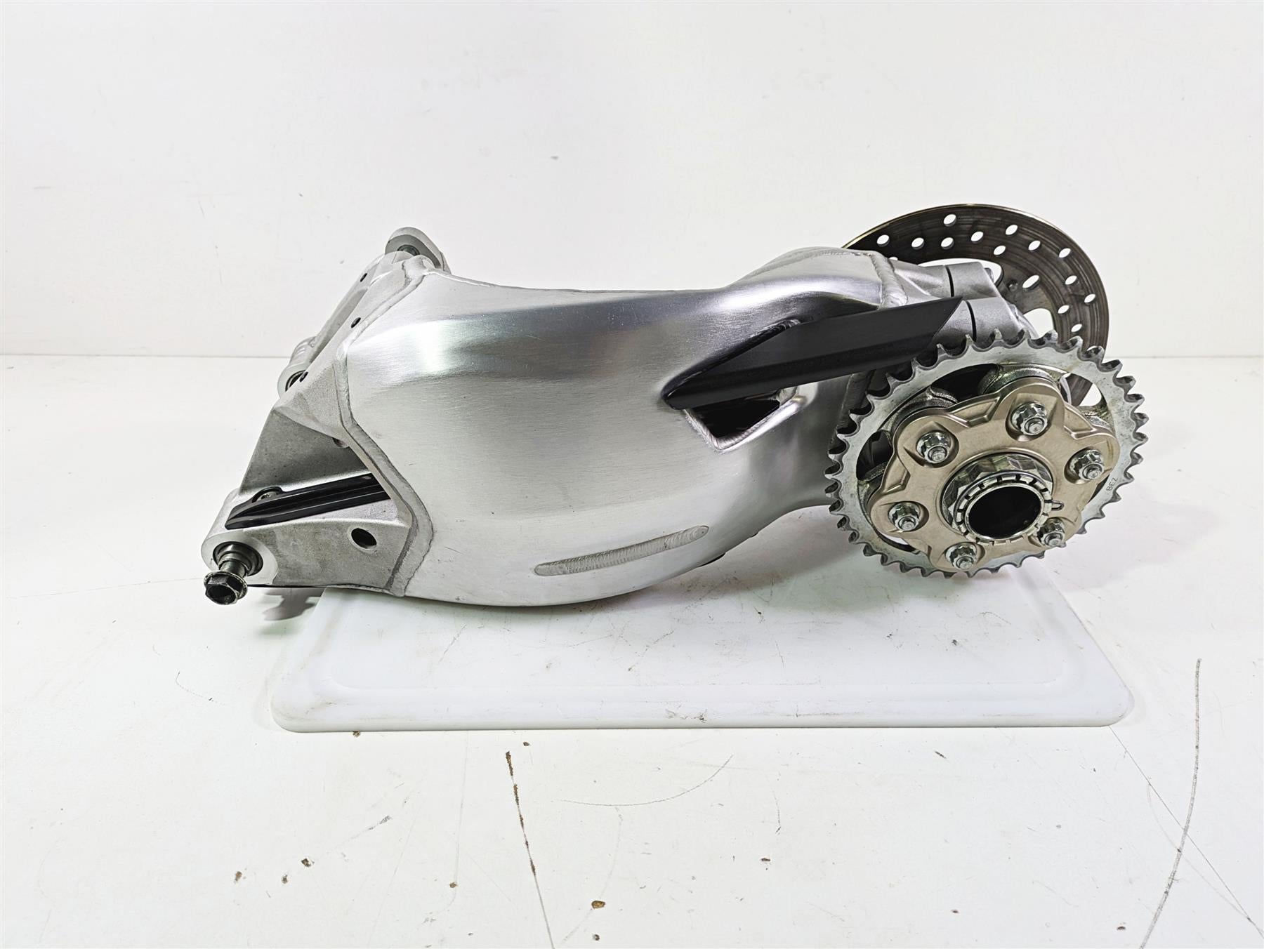2008 Ducati SBK 1098 S Rear Swingarm Suspension & Axle 81920632A 37020762C {{ shop.shopifyCountryName }} - Mototech271