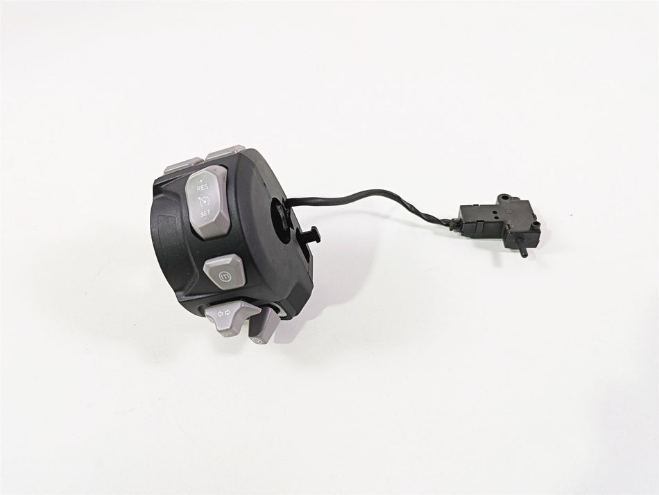 2024 Triumph Tiger 900 GT Left Hand Turn Signal Control Switch T2044782 {{ shop.shopifyCountryName }} - Mototech271