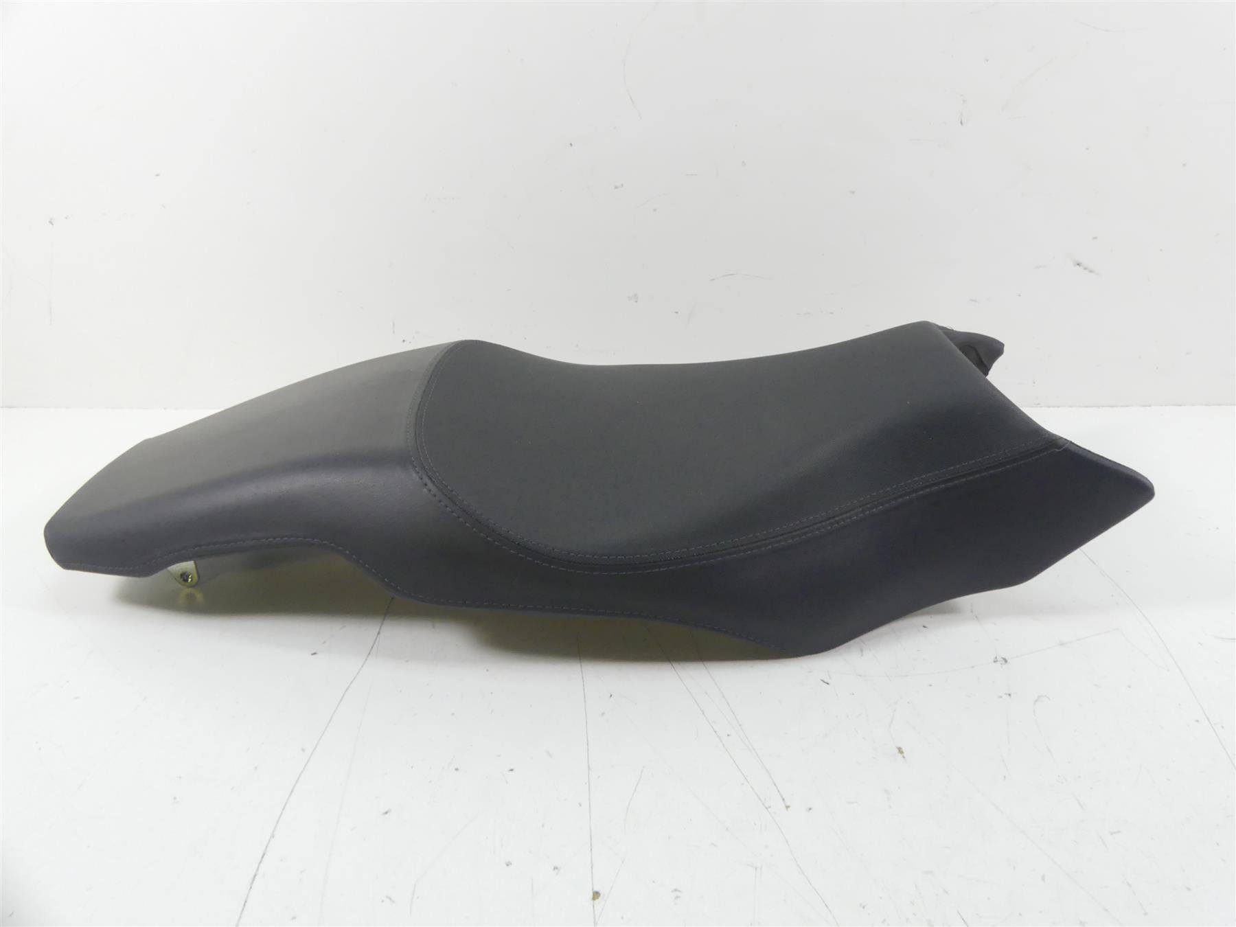 2019 Indian Motorcycle Co. FTR1200 Nice Duo Rider Passenger Saddle Seat 2689573 {{ shop.shopifyCountryName }} - Mototech271