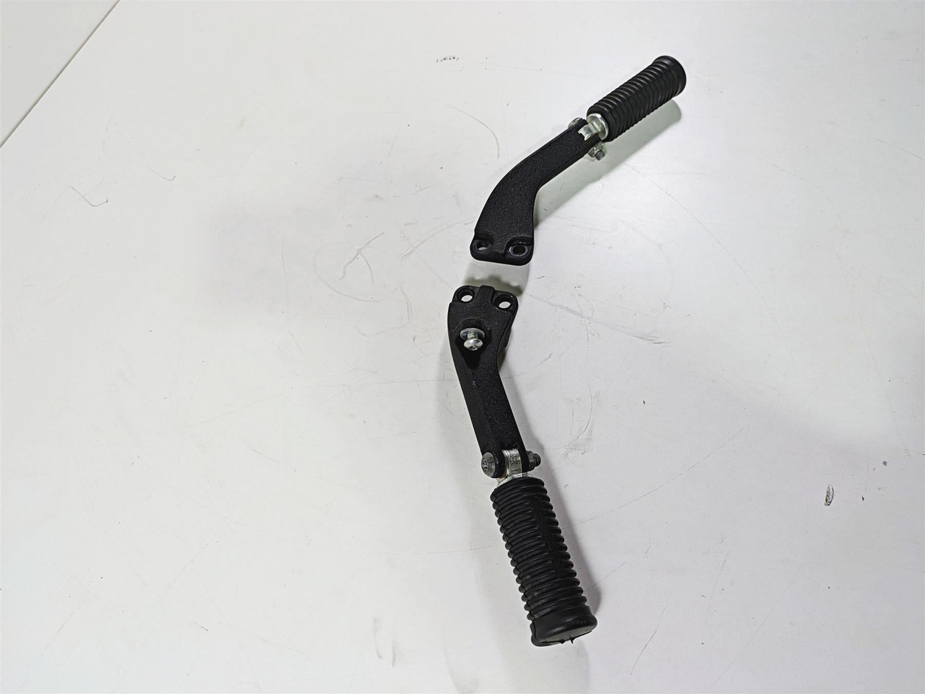 2014 Harley FXDL Dyna Low Rider Passenger Footpeg Foot Peg Set 49224-06 49230-06 {{ shop.shopifyCountryName }} - Mototech271