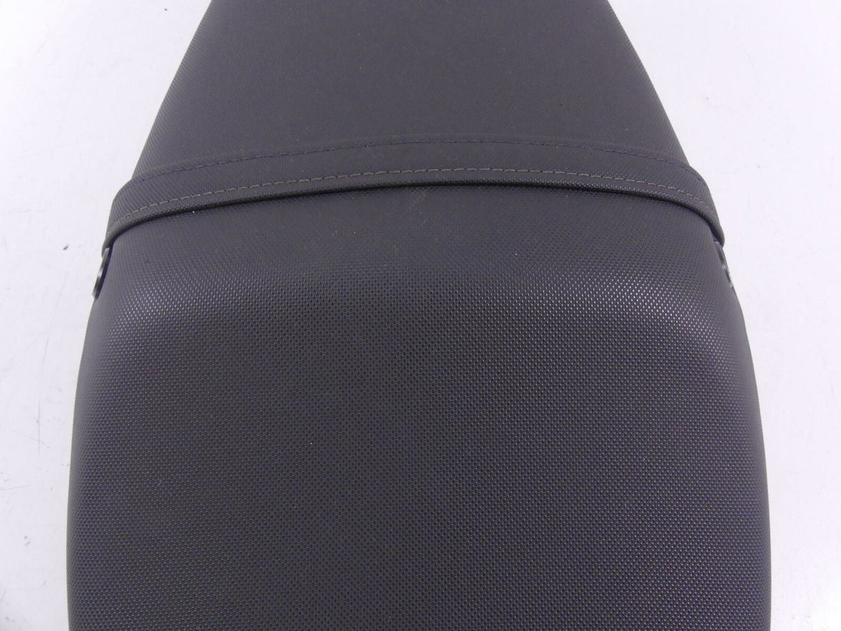 2009 Triumph Street Triple 675R Dual Driver Passenger Saddle Seat -Read T2306405 {{ shop.shopifyCountryName }} - Mototech271