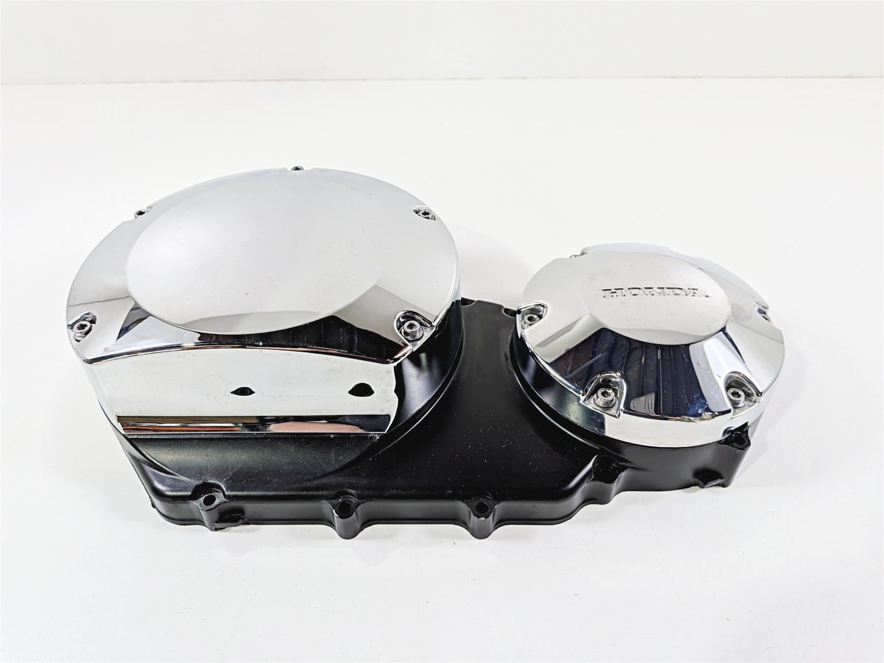2010 Honda VT1300 CR Stateline Right Side Engine Clutch Cover 11331-MFY-A00 {{ shop.shopifyCountryName }} - Mototech271