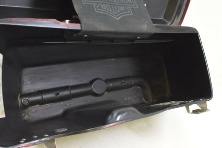 2006 Harley Touring FLHTCUI Electra Glide Right Saddle Bag Saddlebag 90752-93 {{ shop.shopifyCountryName }} - Mototech271