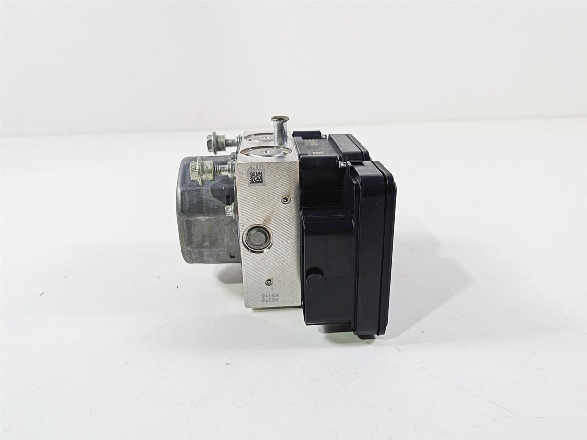 2016 Yamaha YZF R1 RN32 Abs Brake Pump Module Unit 2CR-85930-09-00 {{ shop.shopifyCountryName }} - Mototech271