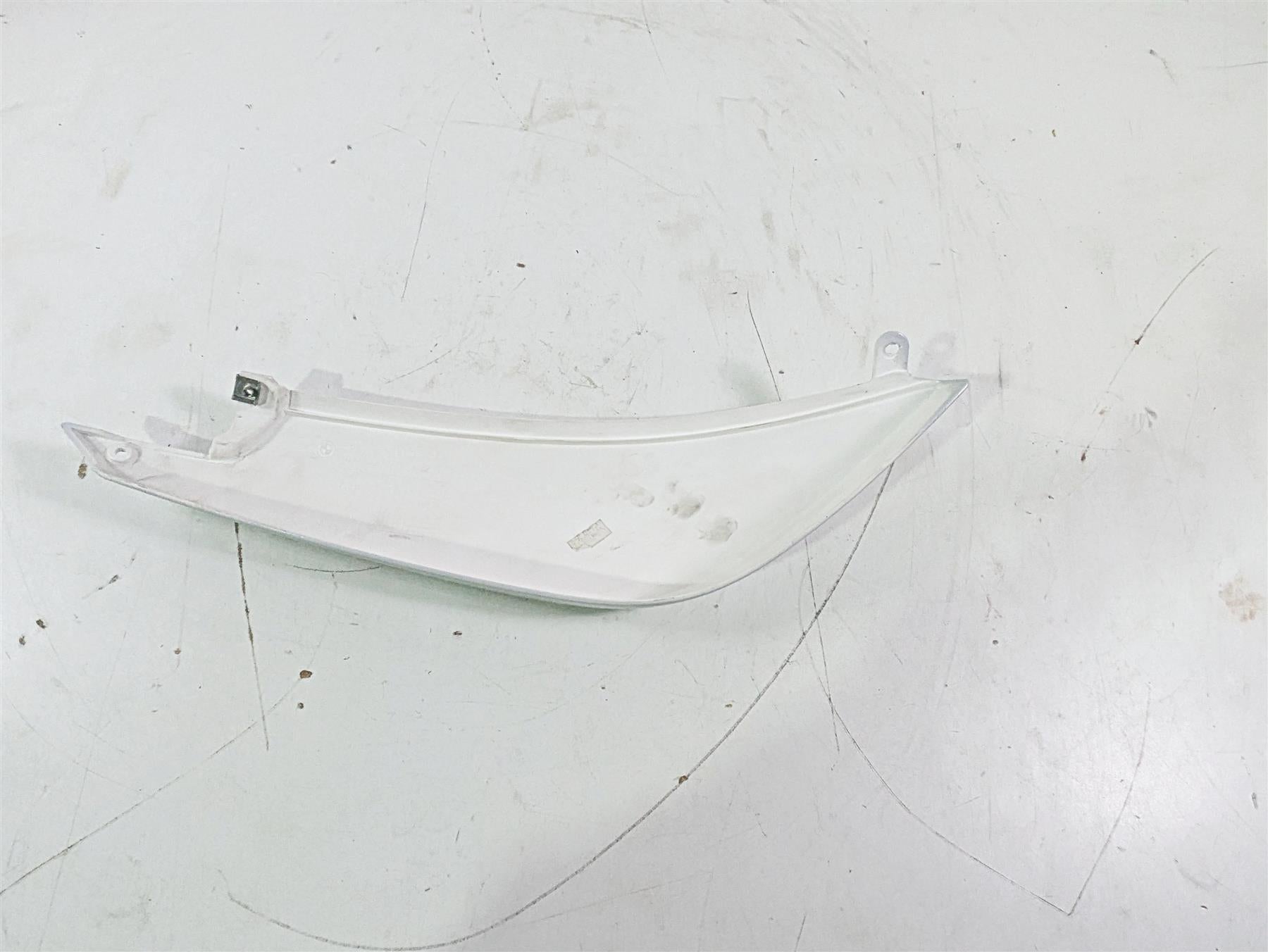 2016 BMW F800R K73 Left Rear Fender White Fairing Side Cover 46627678607 {{ shop.shopifyCountryName }} - Mototech271