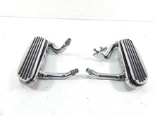 Load image into Gallery viewer, 2006 Harley Touring FLHTCU SE E-Glide Front Floorboard Set -Read 47370-04 | Mototech271
