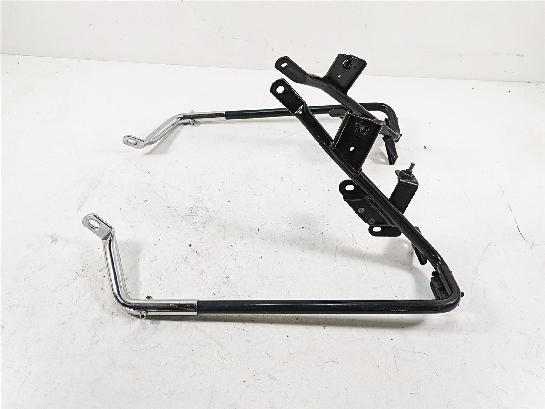 2010 Harley Touring FLHTCU Electra Glide Saddlebag Guard Holder Set 49194-09A {{ shop.shopifyCountryName }} - Mototech271